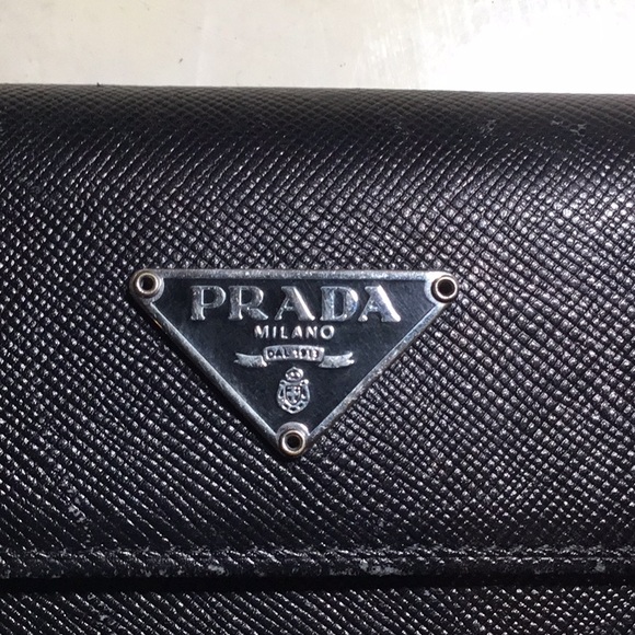 100% AUTHENTIC PRADA SAFFIANO LEATHER WALLET BLACK TRI-FOLD - Picture 9 of 11